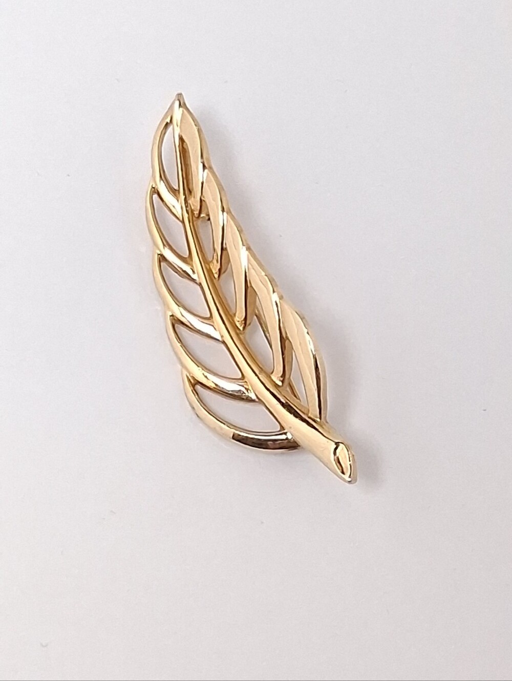 Vintage Mid-Century Open Leaf Brooch